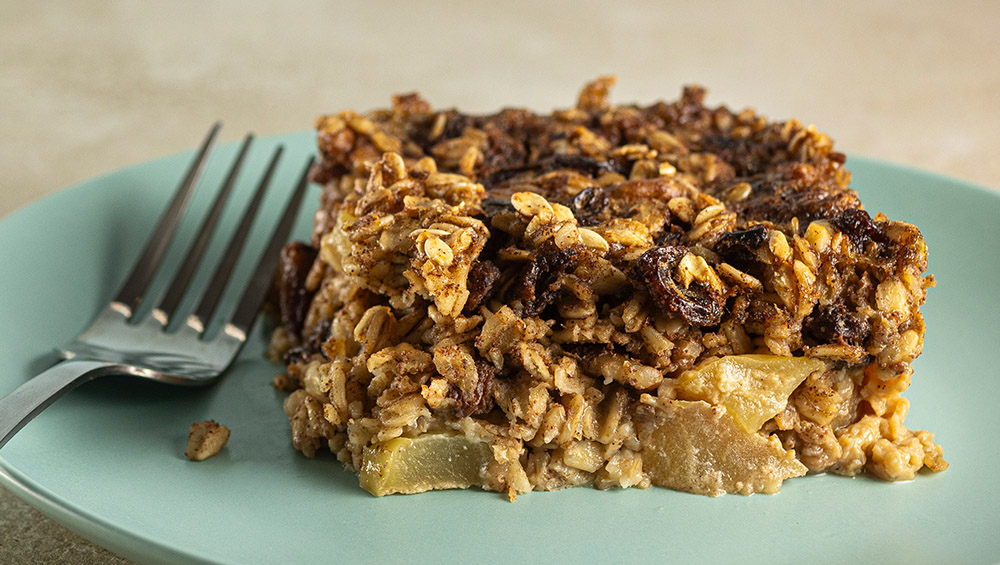 Baked Apple & Walnut Oatmeal - Mindful by Sodexo Recipes